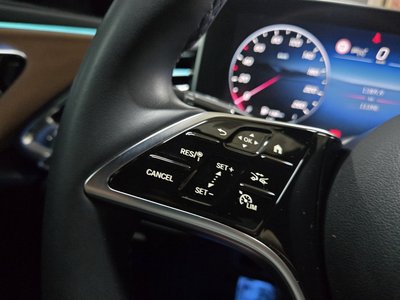 MERCEDES-BENZ E-CLASS - 10