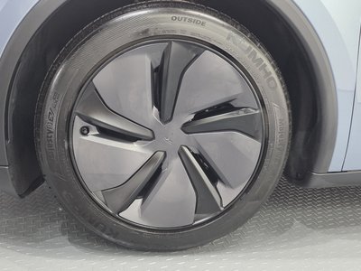 TESLA MODEL Y - 6