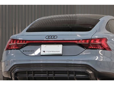 2023 AUDI E-TRON GT QUATTRO thumbnail 31