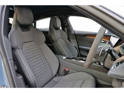 2023 AUDI E-TRON GT QUATTRO thumbnail 38