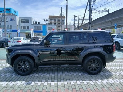 TOYOTA LAND CRUISER 250 - 7