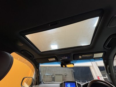 TOYOTA LAND CRUISER 200 - 9