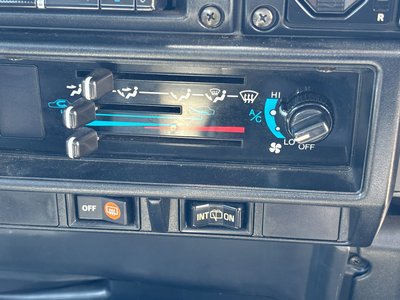 2002 Toyota LAND CRUISER 70 缩略图 28