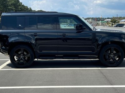 LAND ROVER DEFENDER 110 X DYNAMIC HSE D300 - 3