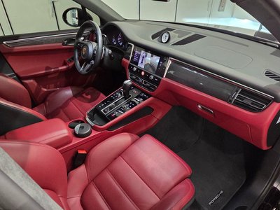 PORSCHE MACAN - 9