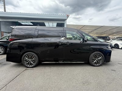 صورة 8 لـ 2023 Toyota VELLFIRE