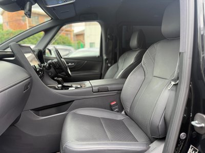 صورة 9 لـ 2023 Toyota VELLFIRE