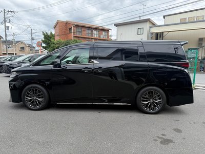 صورة 2 لـ 2023 Toyota VELLFIRE