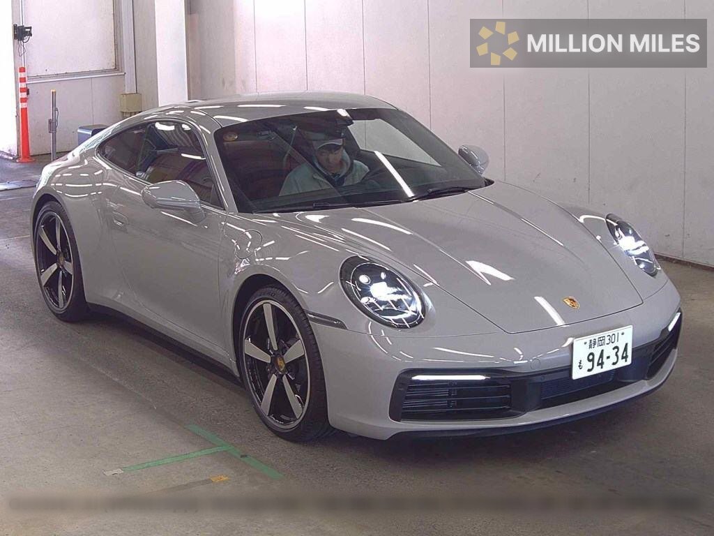 PORSCHE 911 - View 1