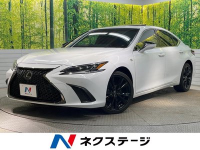 صورة 1 لـ 2023 Lexus ES