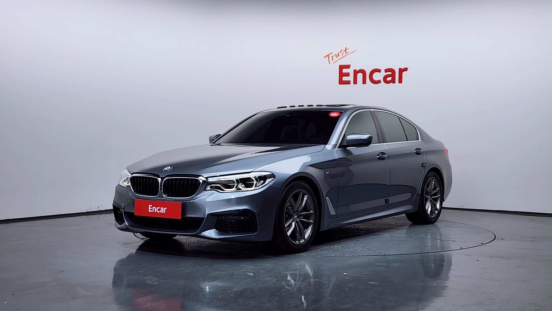 BMW 5 SERIES - View 1