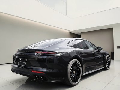PORSCHE PANAMERA - 5