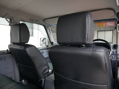 صورة مصغرة 18 لـ 2015 Toyota LAND CRUISER 70