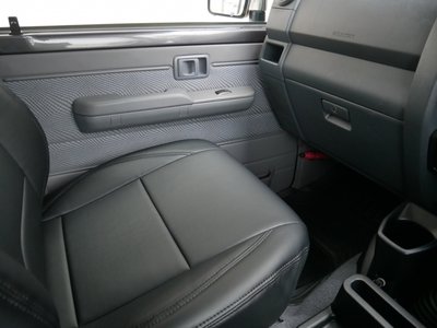 صورة مصغرة 17 لـ 2015 Toyota LAND CRUISER 70