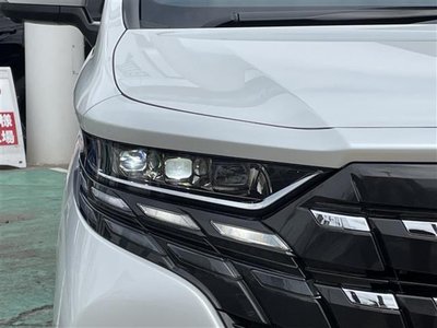 TOYOTA ALPHARD - 10