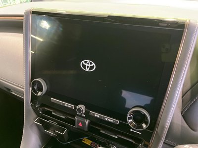 2026 Toyota ALPHARD — фото 4