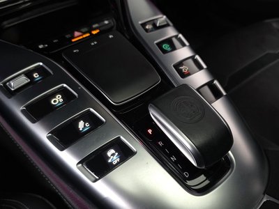 MERCEDES-BENZ GT AMG - 9