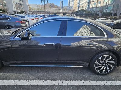 MERCEDES-BENZ E-CLASS - 5