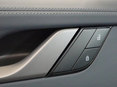 2023 Porsche 911 — миниатюра 18