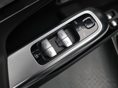2025 Mercedes-BENZ E-CLASS 缩略图 35