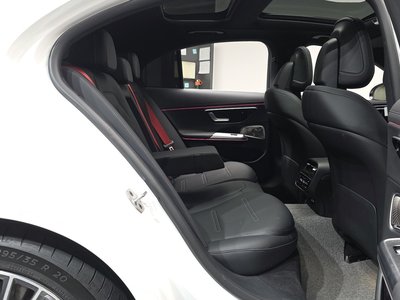 2025 Mercedes-BENZ E-CLASS 缩略图 17