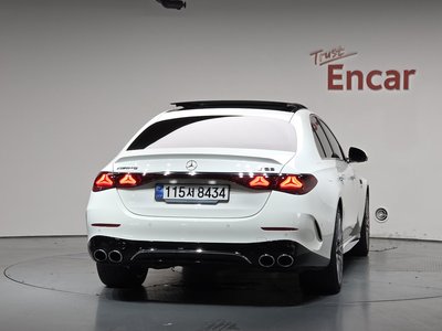 صورة 4 لـ 2025 Mercedes-BENZ E-CLASS