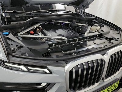 BMW X7 - 7