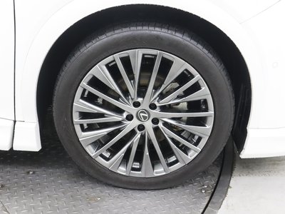 صورة مصغرة 38 لـ 2023 Lexus RX