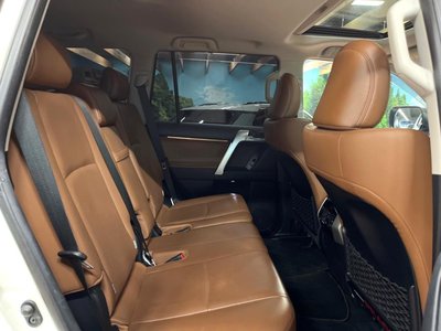 TOYOTA LAND CRUISER PRADO - 9