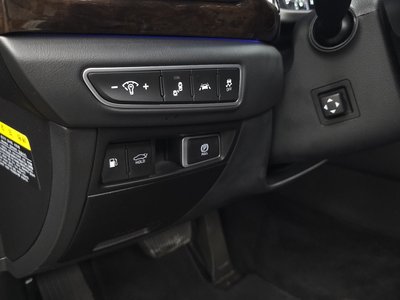 2018 Genesis G90 — миниатюра 28