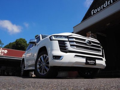 TOYOTA LAND CRUISER 300 - 5