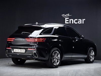 صورة 4 لـ 2022 Genesis GV70