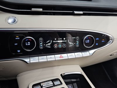 صورة مصغرة 25 لـ 2022 Genesis GV70