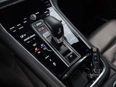 PORSCHE PANAMERA - 9