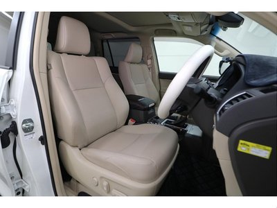 TOYOTA LAND CRUISER PRADO - 7