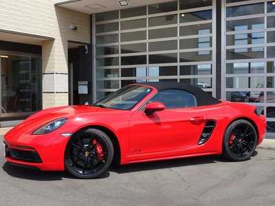 صورة 8 لـ 2018 Porsche 718