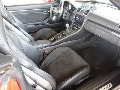 صورة مصغرة 30 لـ 2018 Porsche 718