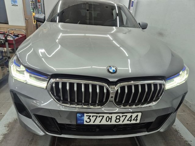 BMW 6 SERIES GT - View 1