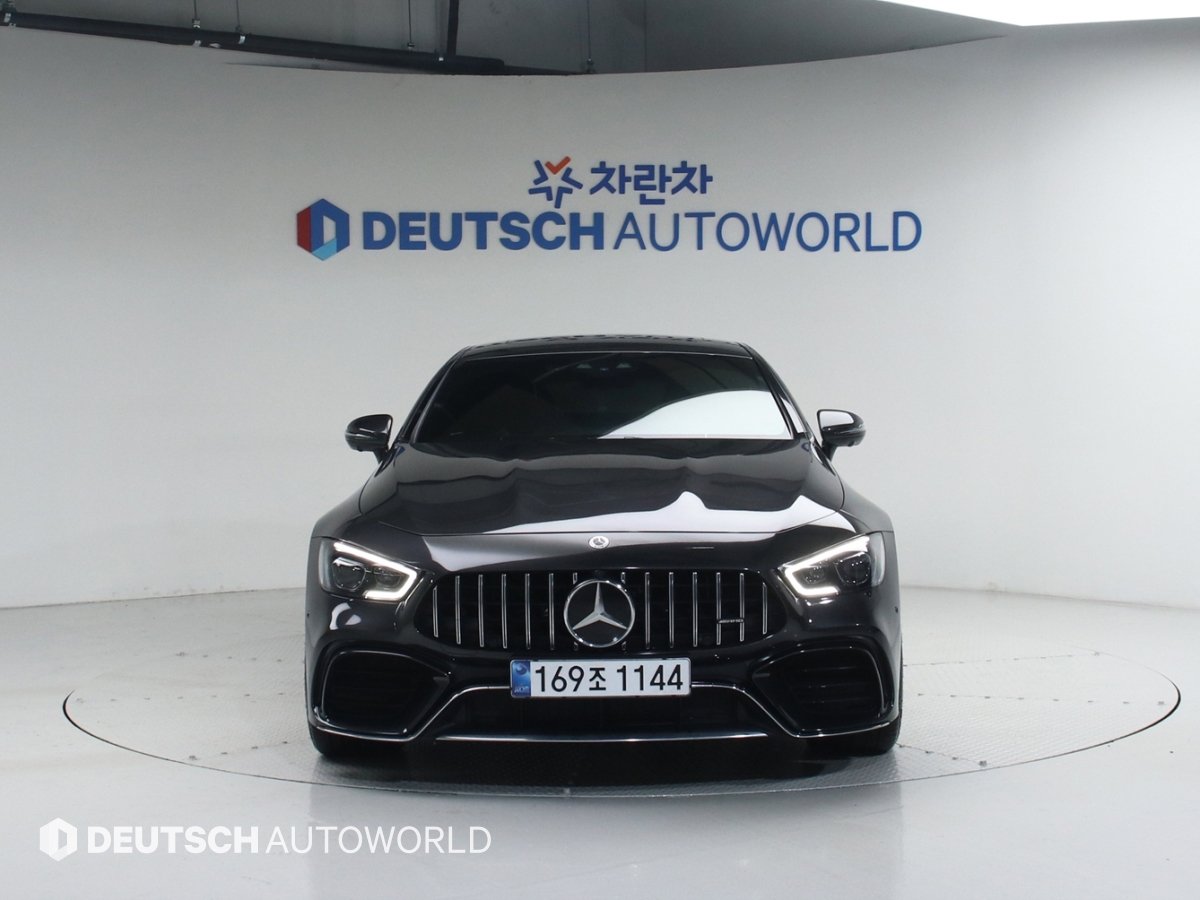 MERCEDES-BENZ GT AMG - View 1