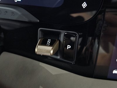 PORSCHE TAYCAN - 9