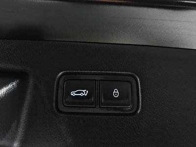 2022 Genesis GV60 — миниатюра 17
