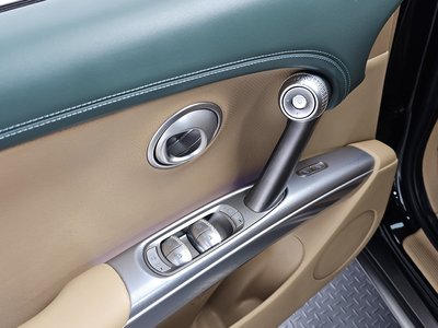 2022 Genesis GV60 — миниатюра 13