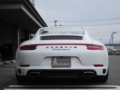 PORSCHE 911 - 8