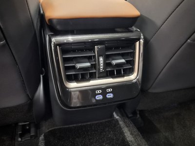 صورة مصغرة 16 لـ 2025 Toyota CROWN CROSSOVER