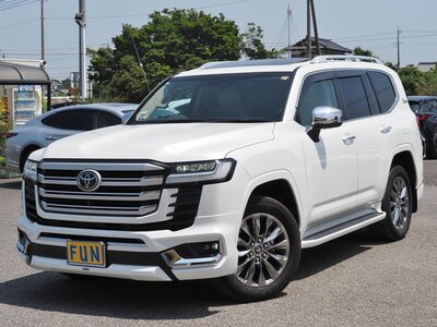 TOYOTA LAND CRUISER 300 - 7