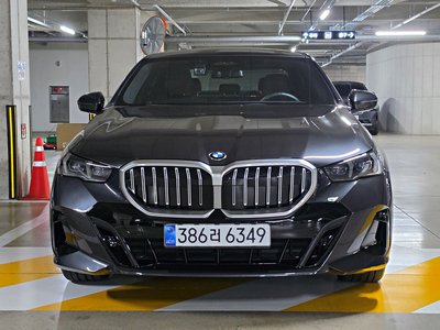 2026 BMW 5 SERIES — фото 5