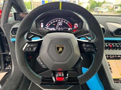 صورة 8 لـ 2023 Lamborghini HURACAN