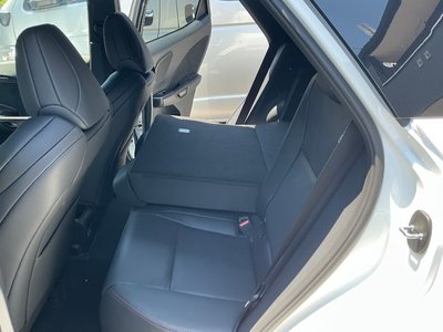 صورة مصغرة 36 لـ 2026 Lexus LBX