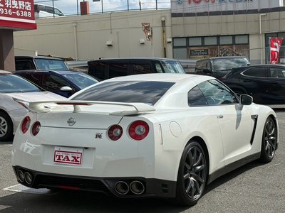 2012 Nissan GT-R 照片 2