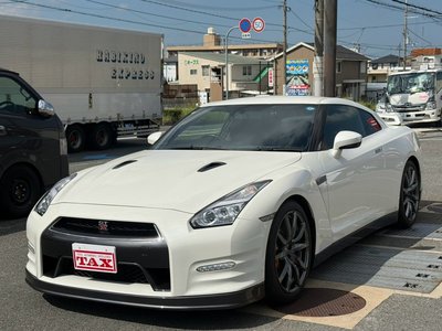 2012 Nissan GT-R 照片 1